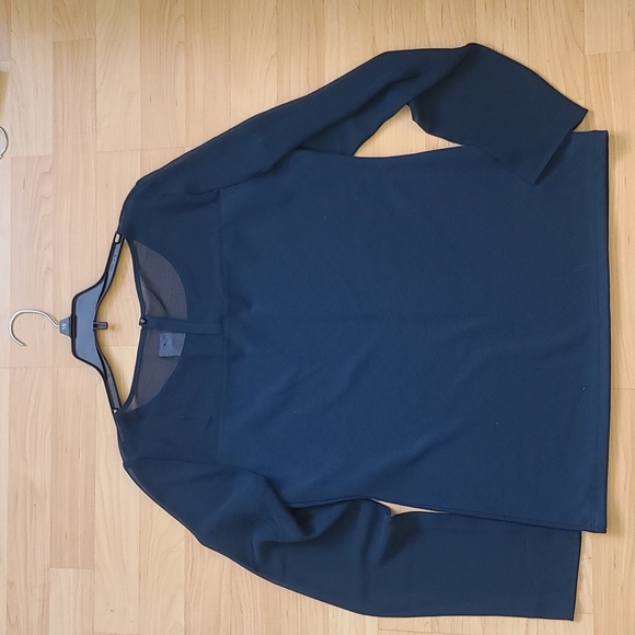 Ann Taylor Green Mesh Long Sleeves Round Neck Blouse Size M - Picture 3 of 8